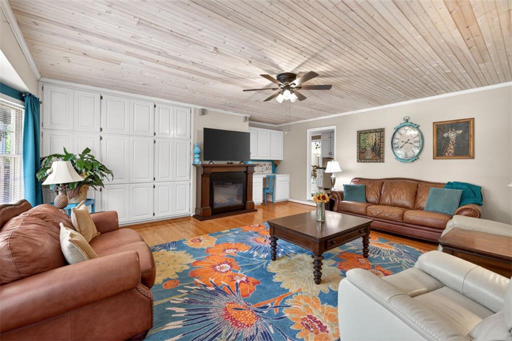 2844 Sardis Drive