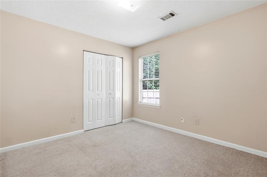 1016 Meadow Glen Circle