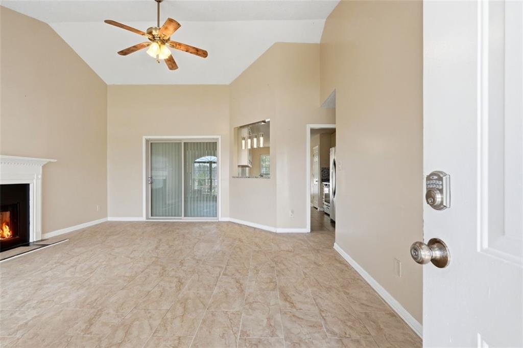 1016 Meadow Glen Circle