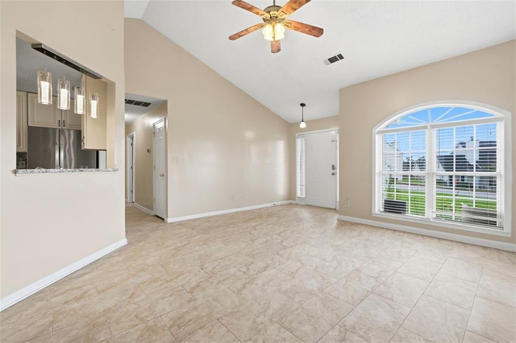1016 Meadow Glen Circle