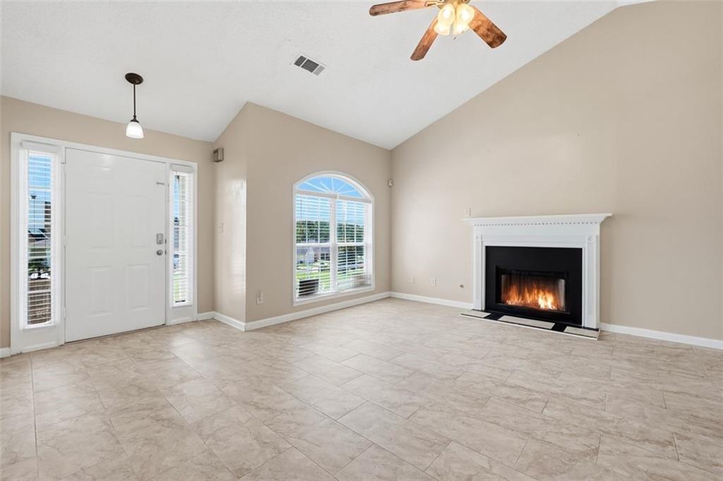 1016 Meadow Glen Circle