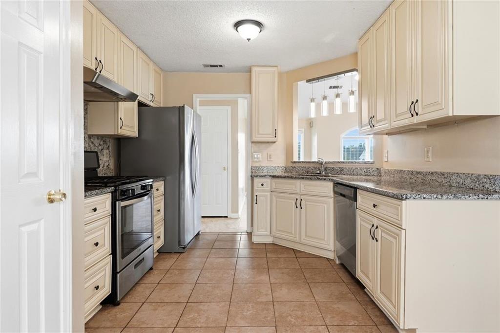 1016 Meadow Glen Circle