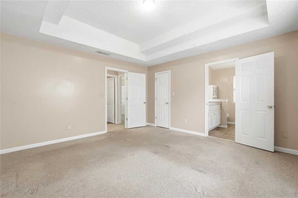 1016 Meadow Glen Circle
