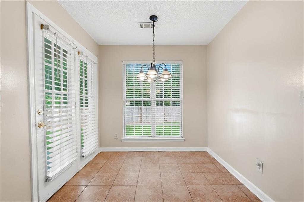 1016 Meadow Glen Circle