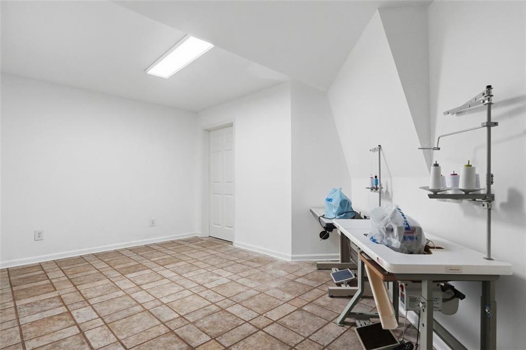 115 Redleaf Court