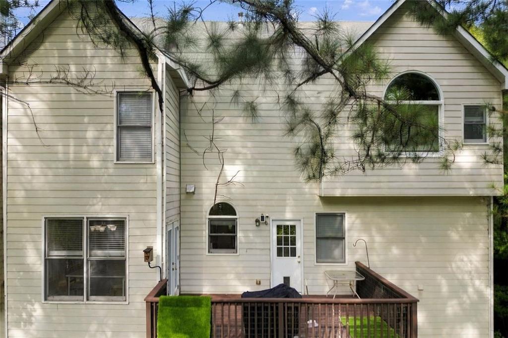 115 Redleaf Court