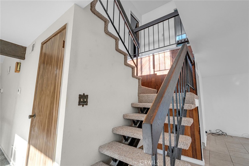 2826 Greenleaf Drive