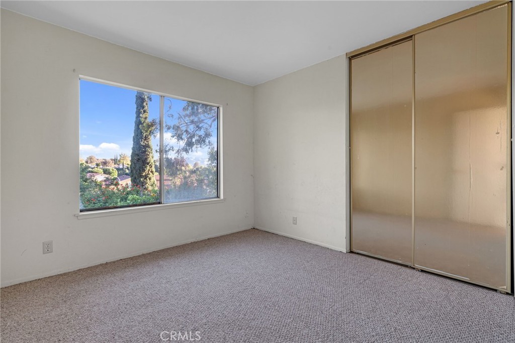 2826 Greenleaf Drive