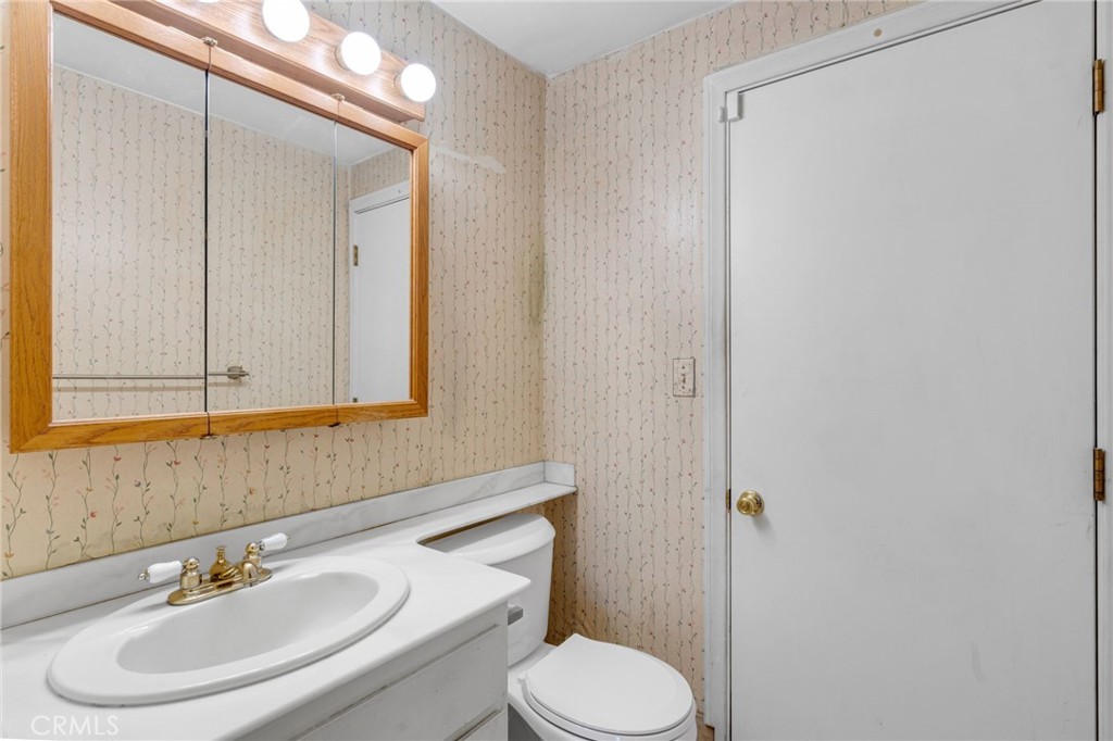 2826 Greenleaf Drive