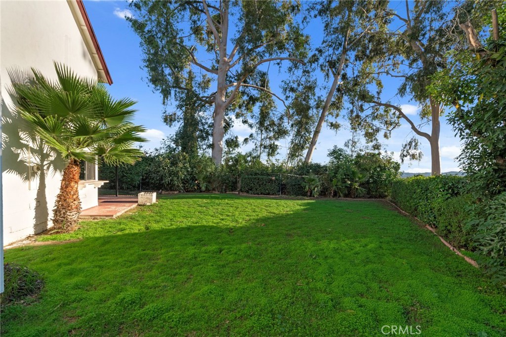 2826 Greenleaf Drive