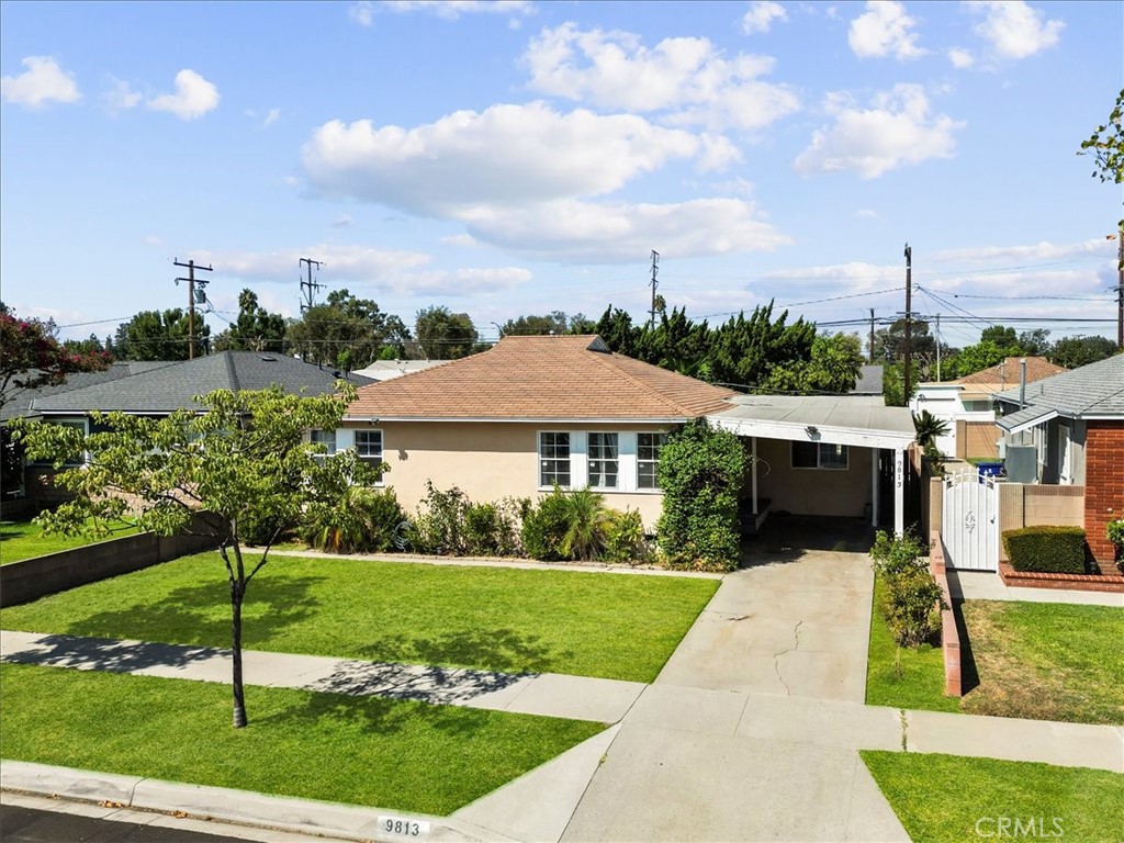 9813 Houghton Avenue