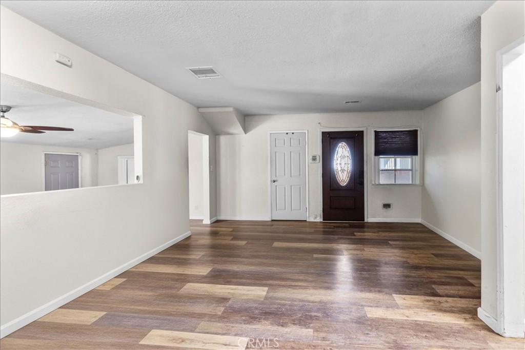 9813 Houghton Avenue