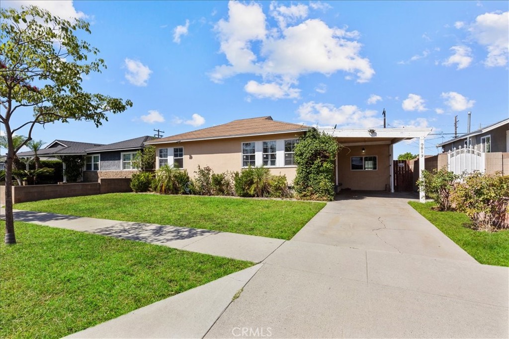 9813 Houghton Avenue