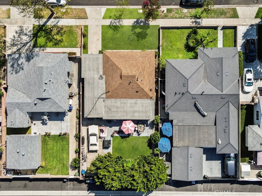 9813 Houghton Avenue