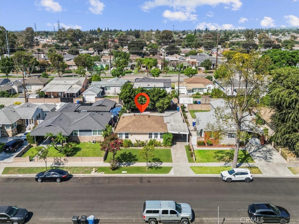 9813 Houghton Avenue