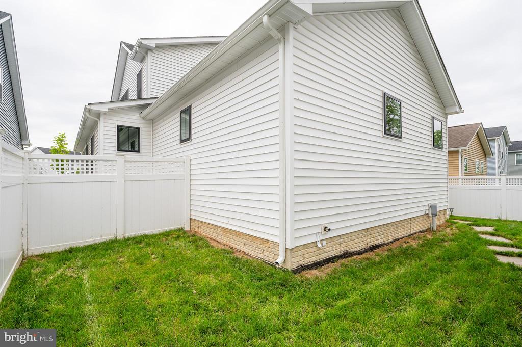 1006 FURGESON LANE