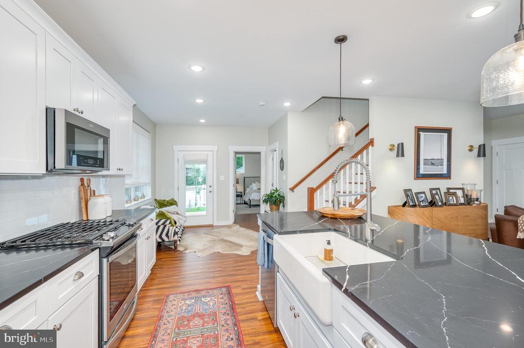 1006 FURGESON LANE