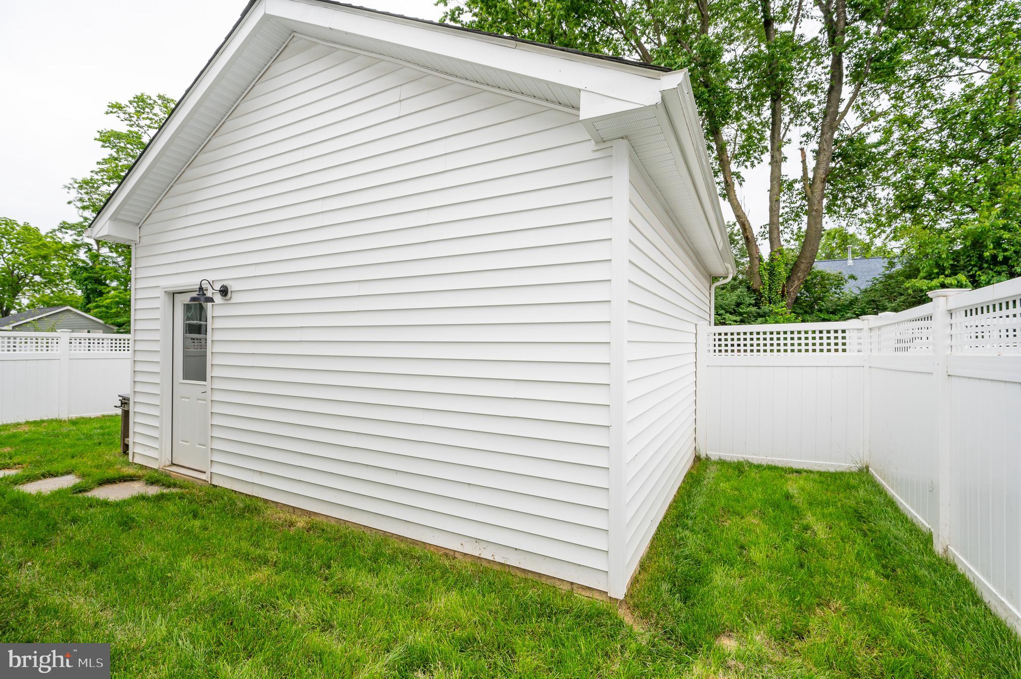1006 FURGESON LANE