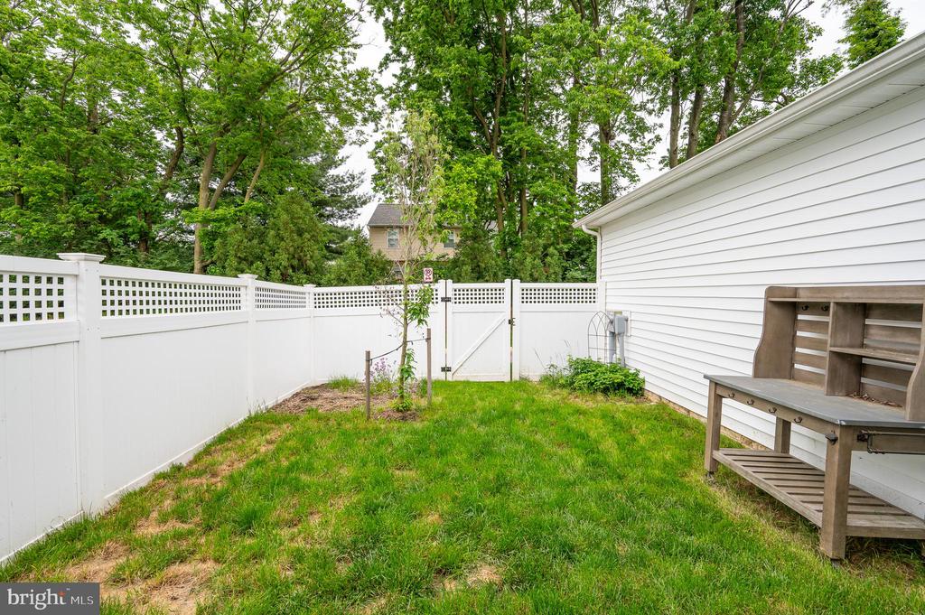 1006 FURGESON LANE