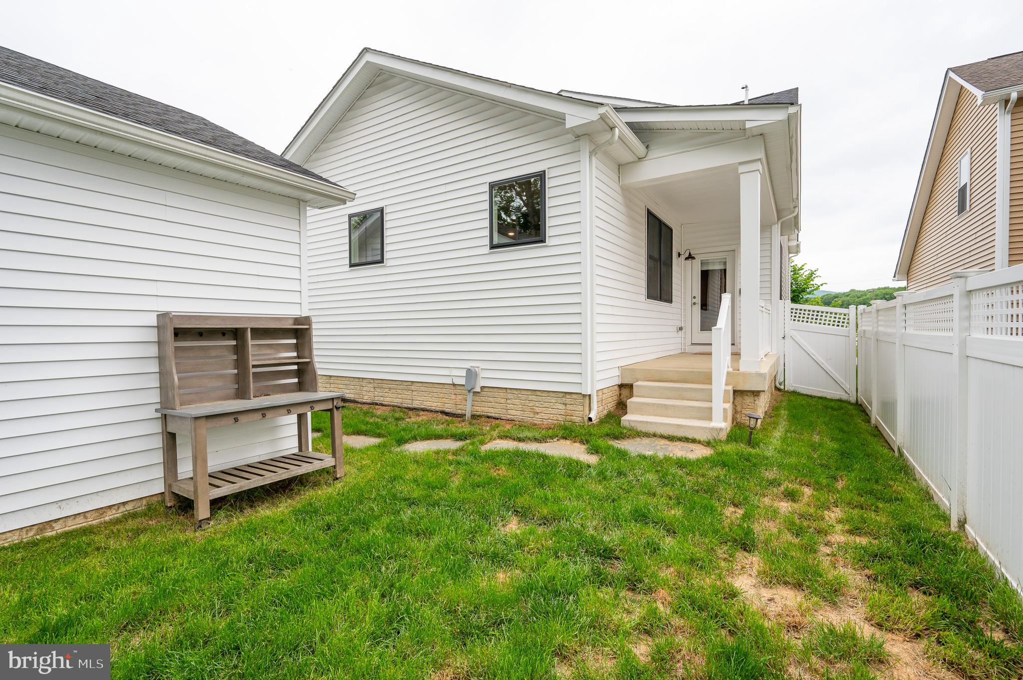 1006 FURGESON LANE