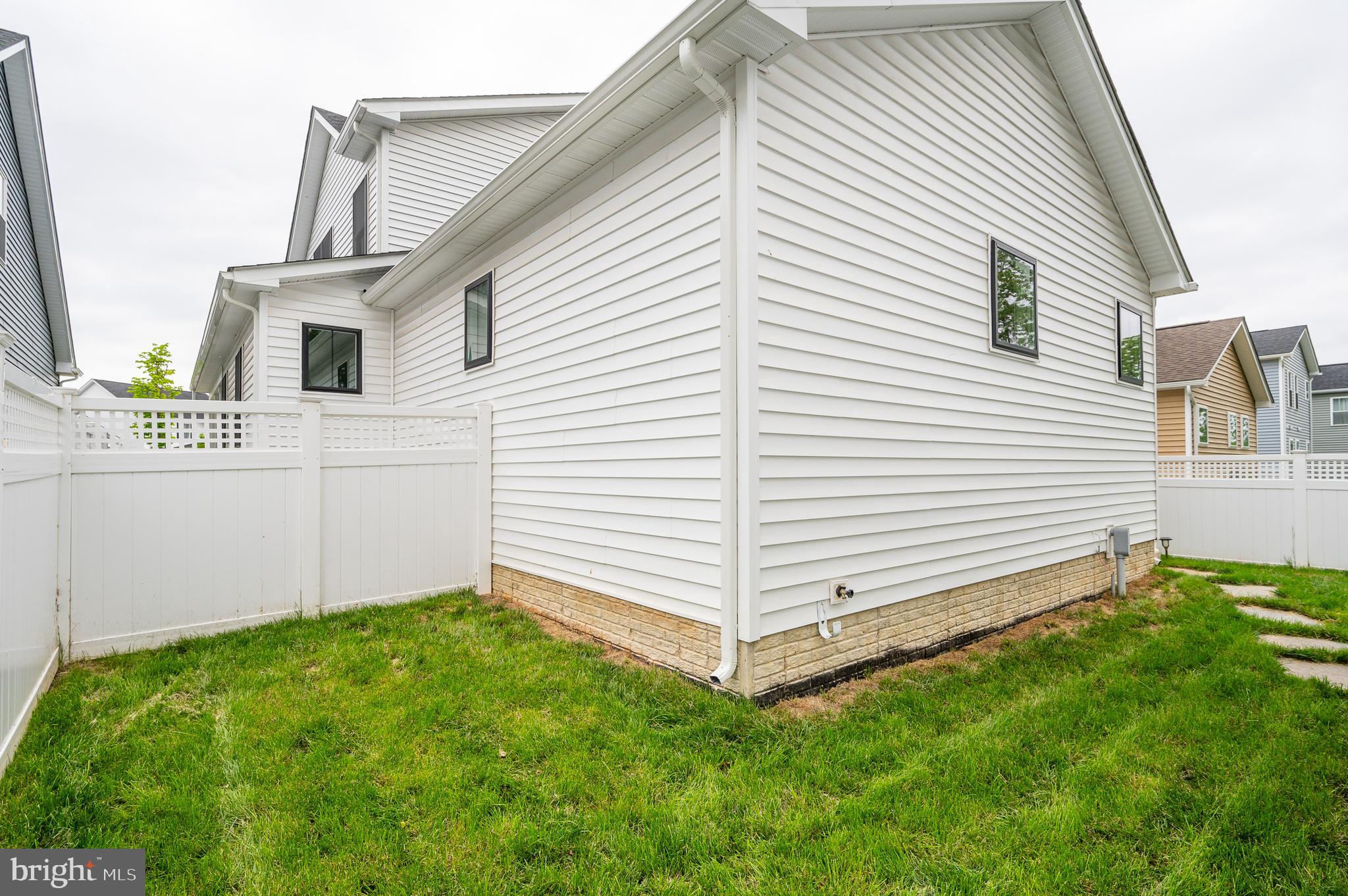 1006 FURGESON LANE