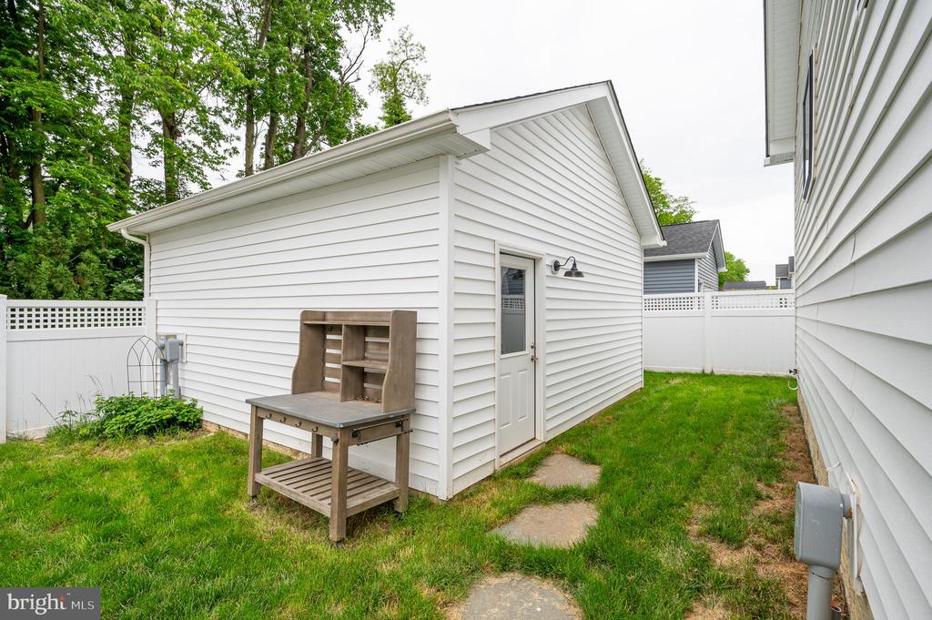 1006 FURGESON LANE