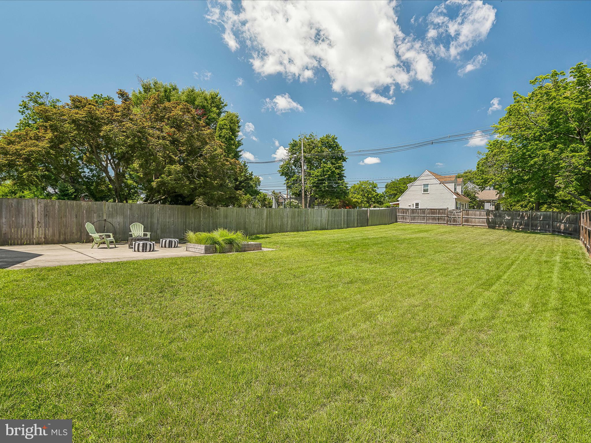 1207 N MARKET STREET