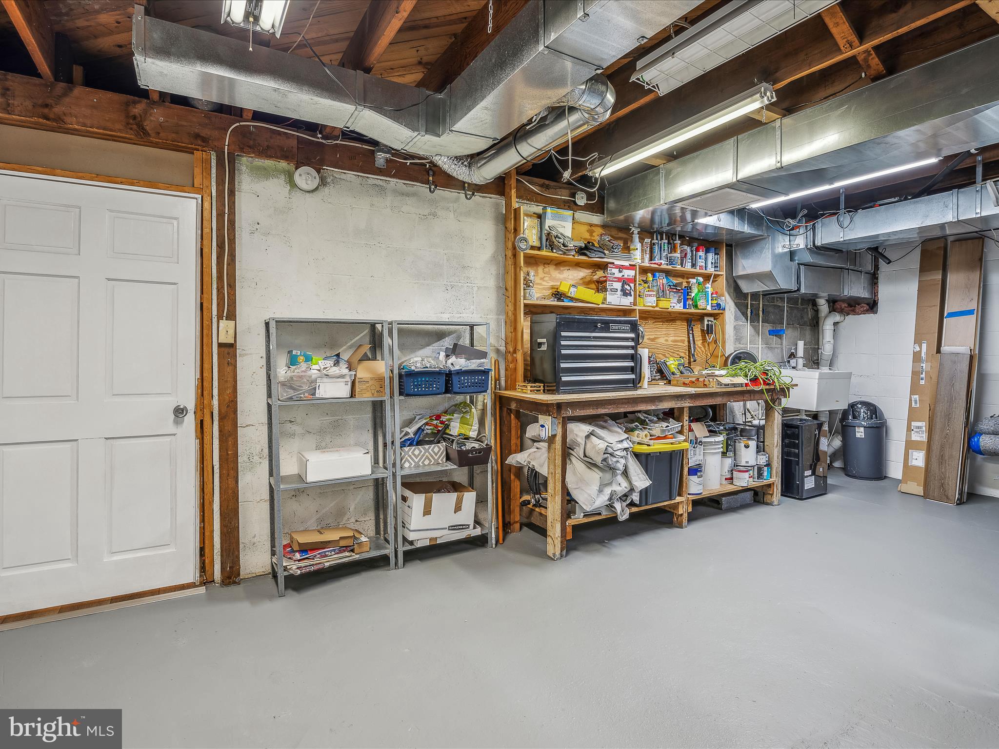 1207 N MARKET STREET