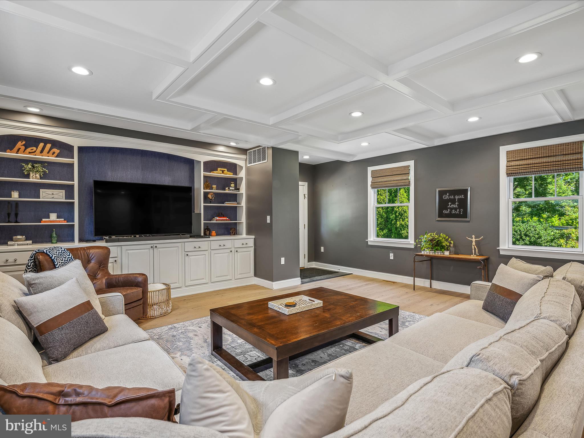 1207 N MARKET STREET