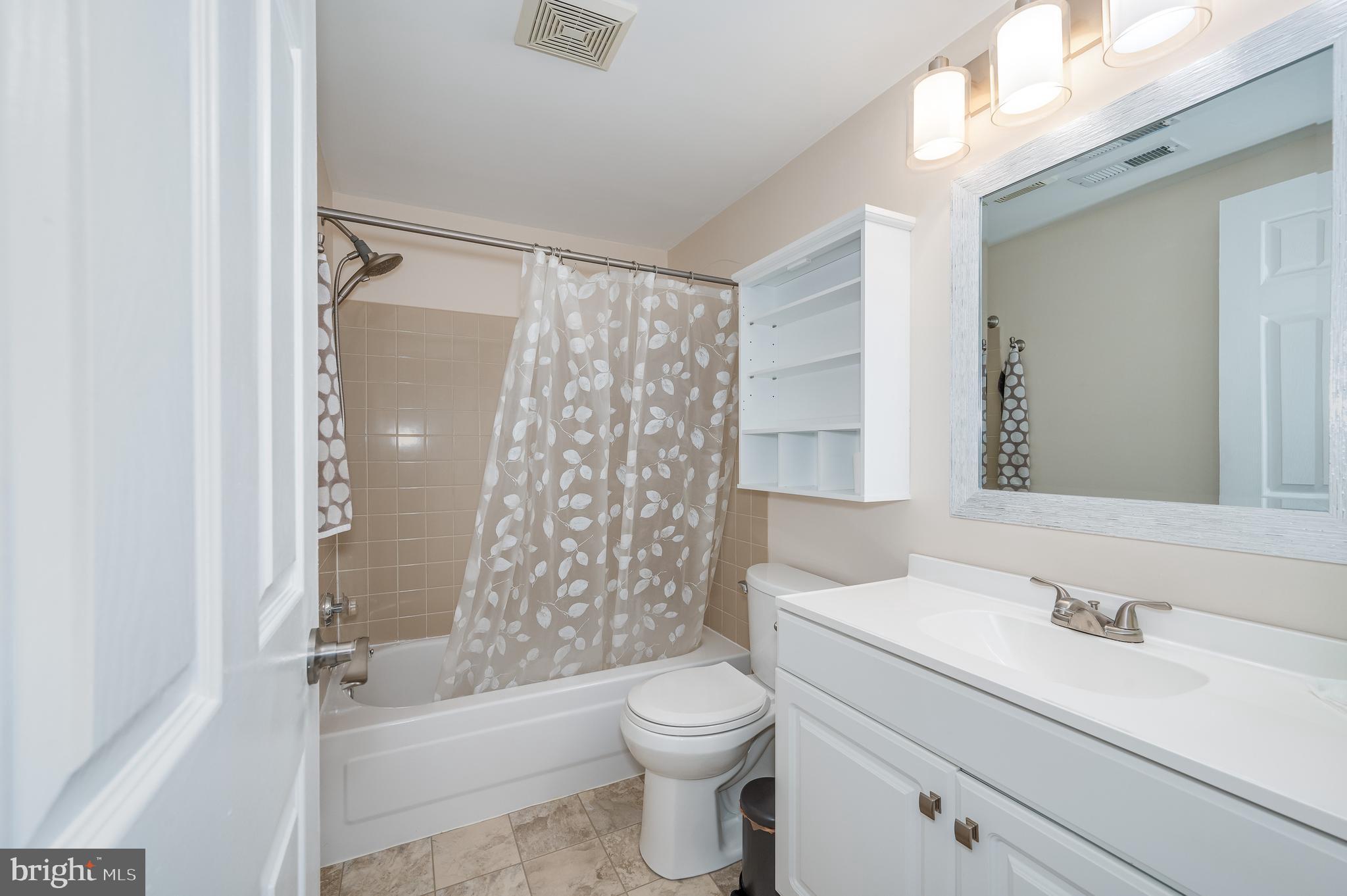 1600 BERRY ROSE COURT 1 3A