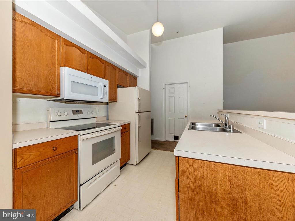 2404 DOMINION DRIVE 3A