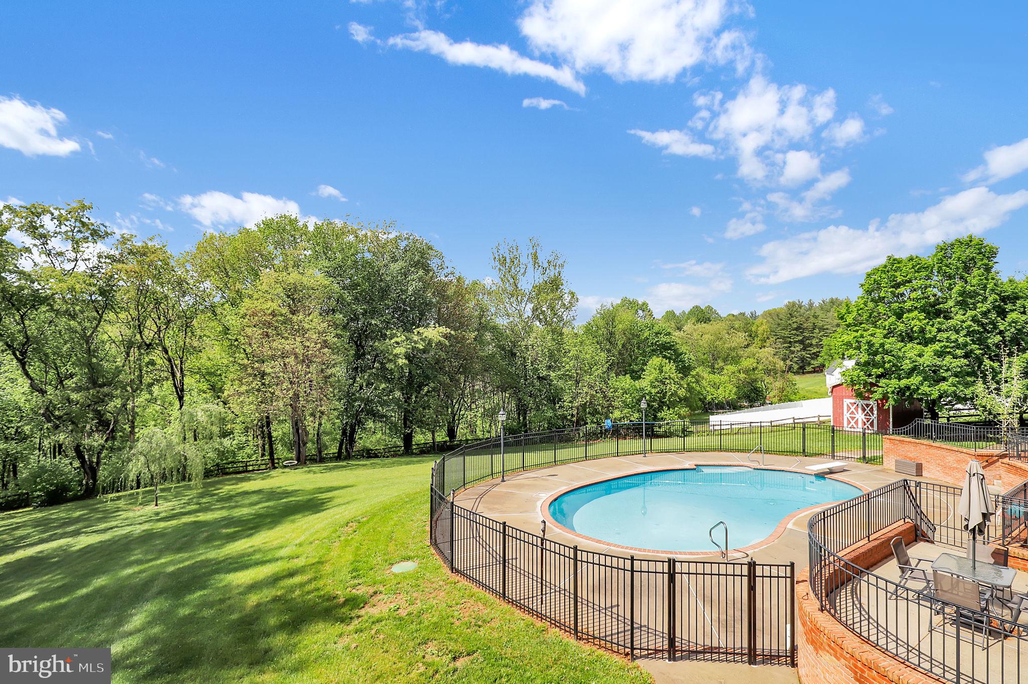 2812 PHEASANT LANE