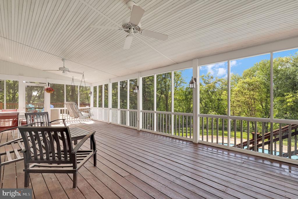 2812 PHEASANT LANE
