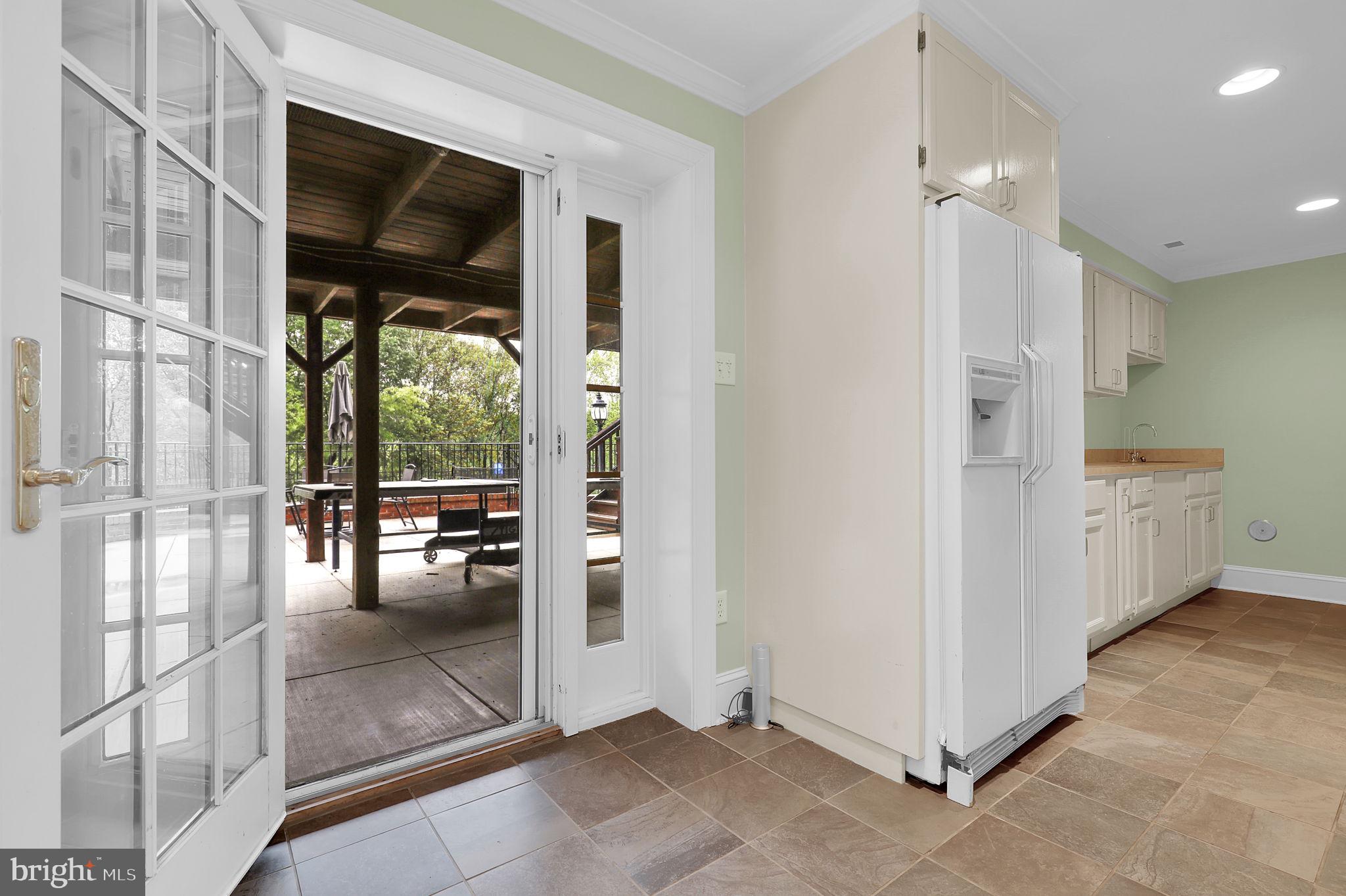 2812 PHEASANT LANE