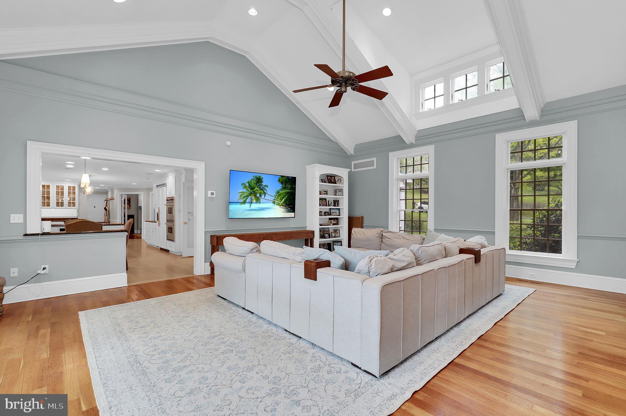 2812 PHEASANT LANE