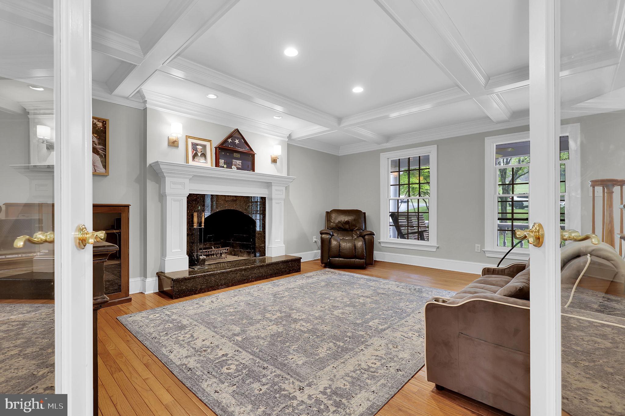 2812 PHEASANT LANE