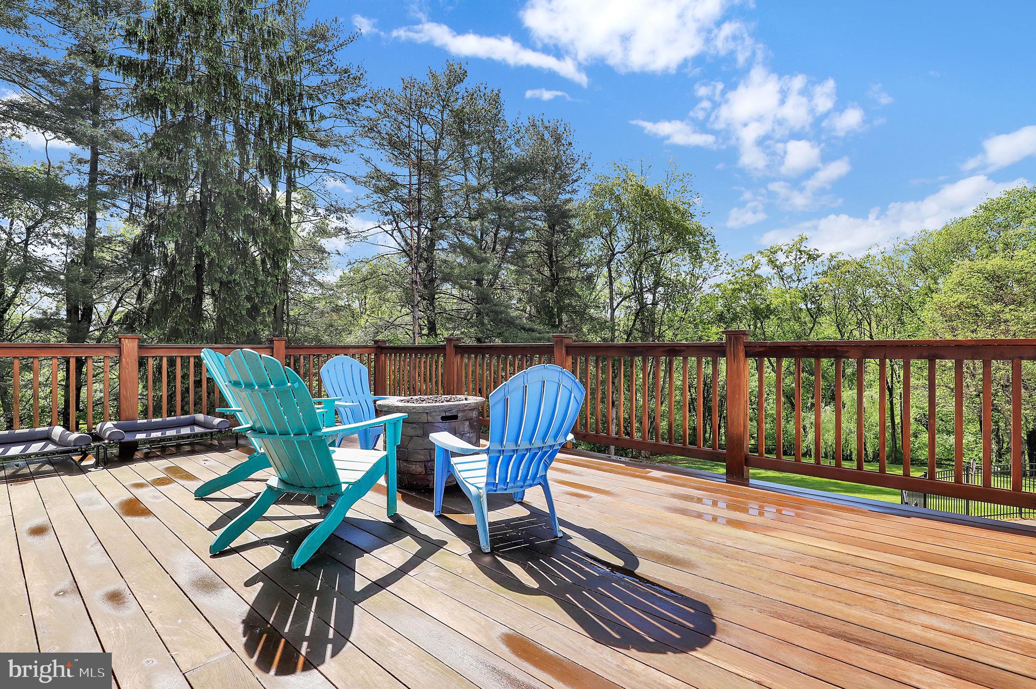 2812 PHEASANT LANE