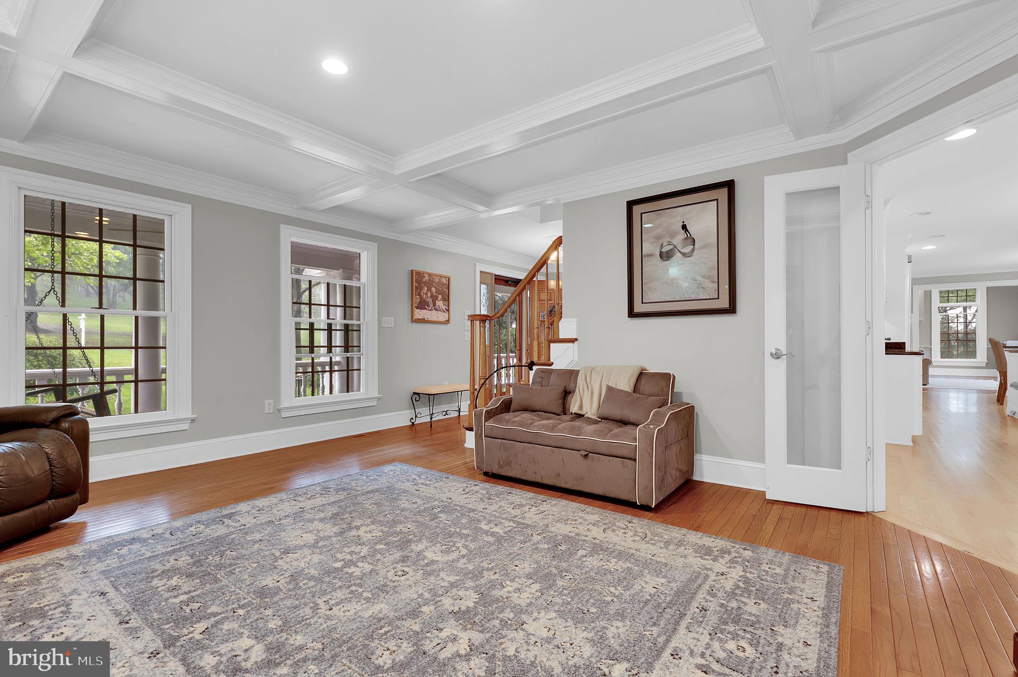 2812 PHEASANT LANE
