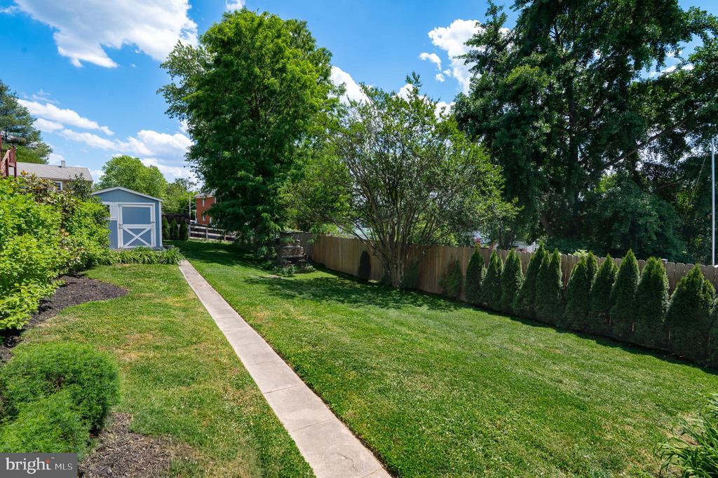 116 CENTRAL AVENUE