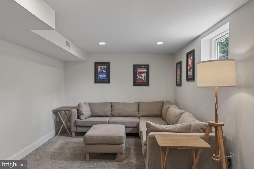 116 CENTRAL AVENUE