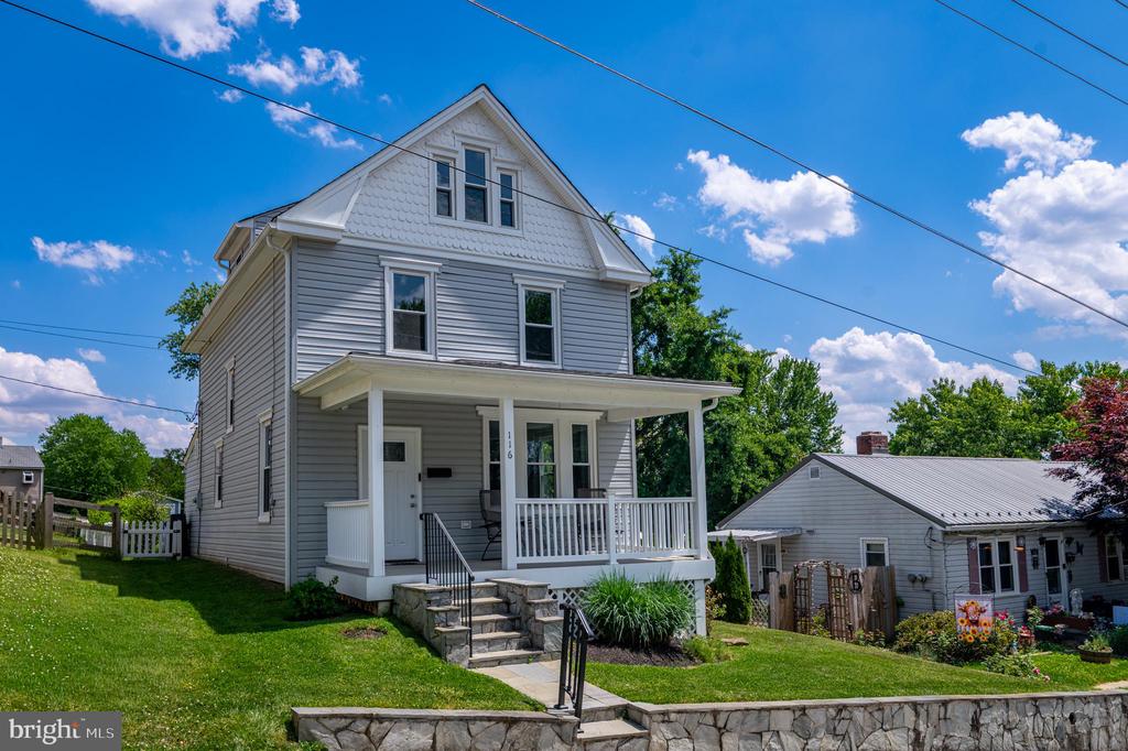 116 CENTRAL AVENUE
