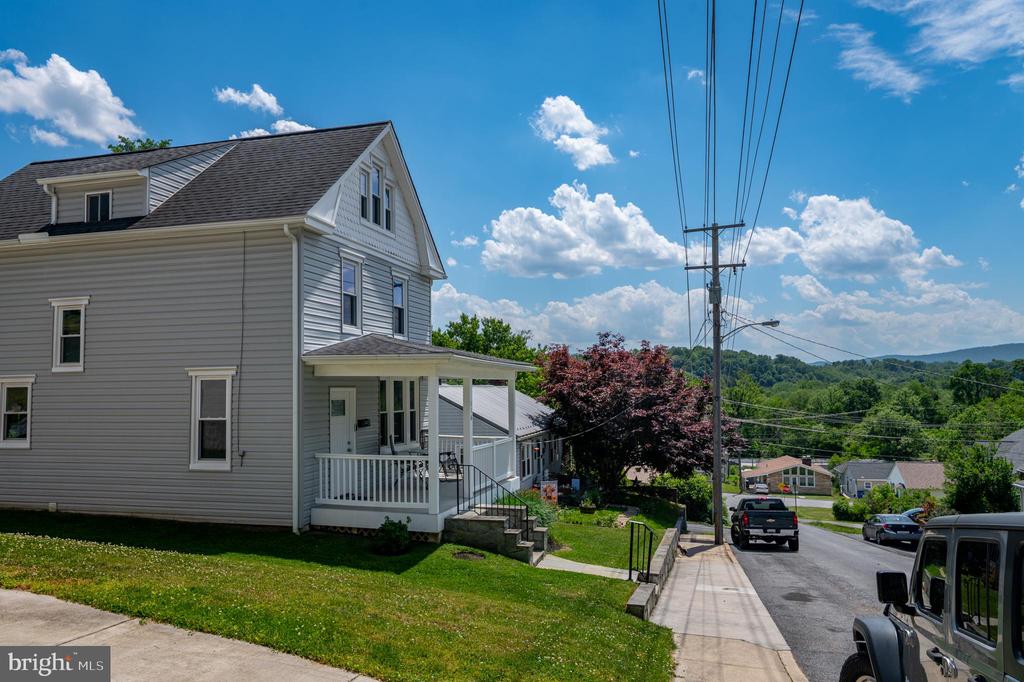 116 CENTRAL AVENUE