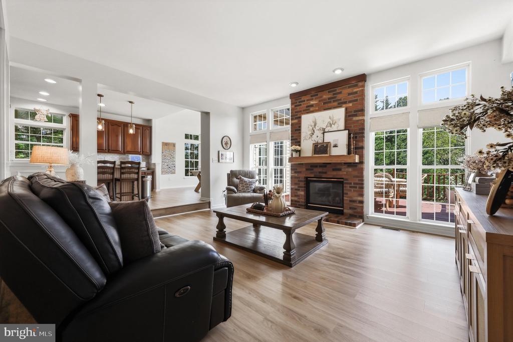 4213 WALLINGFORD COURT