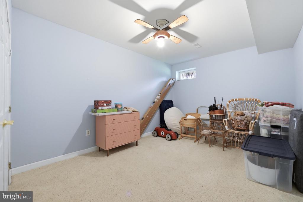 4213 WALLINGFORD COURT