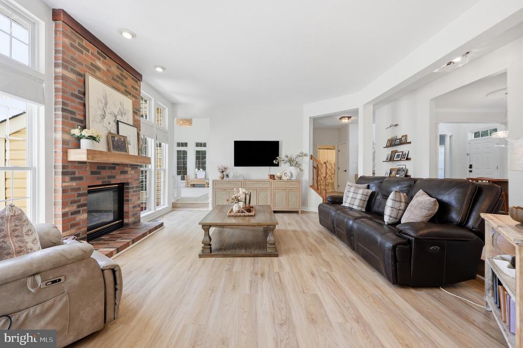 4213 WALLINGFORD COURT