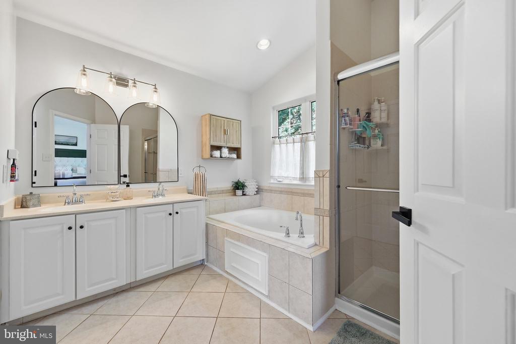 4213 WALLINGFORD COURT