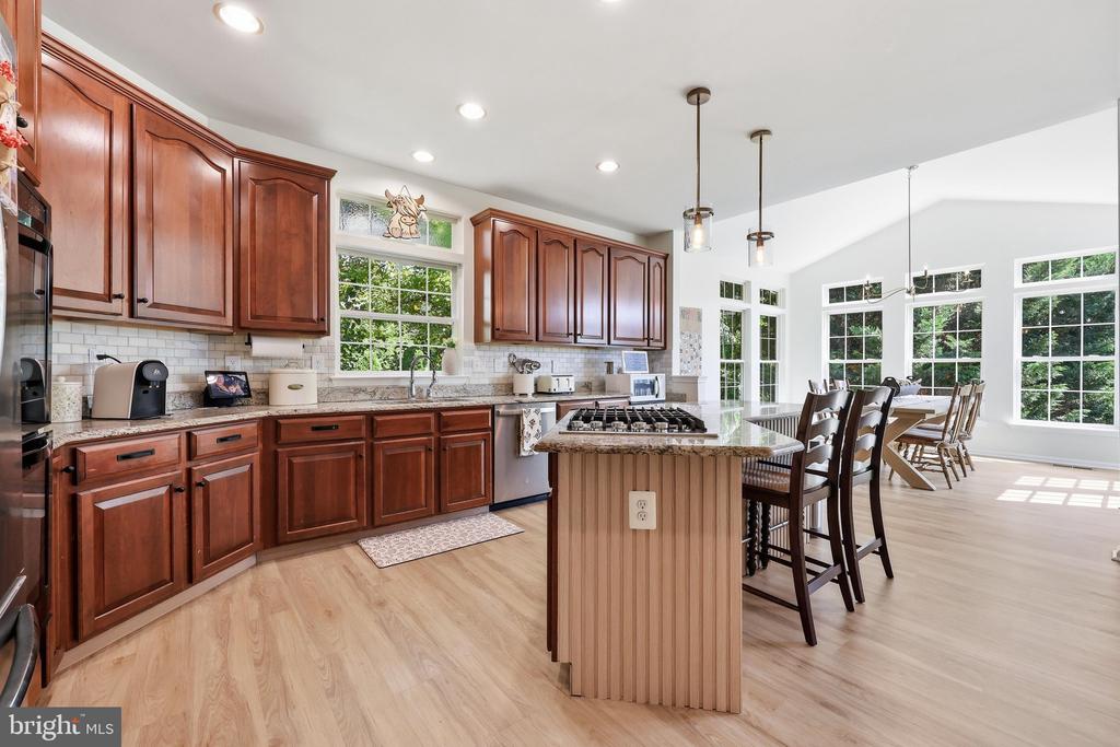 4213 WALLINGFORD COURT