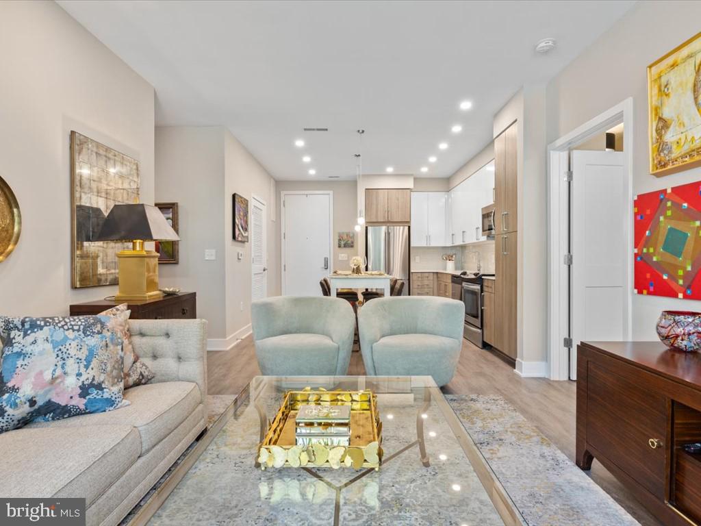 145 RIVERHAVEN DRIVE 125