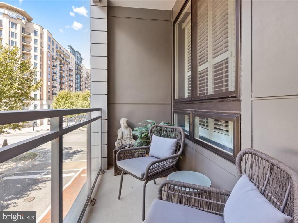 145 RIVERHAVEN DRIVE 125