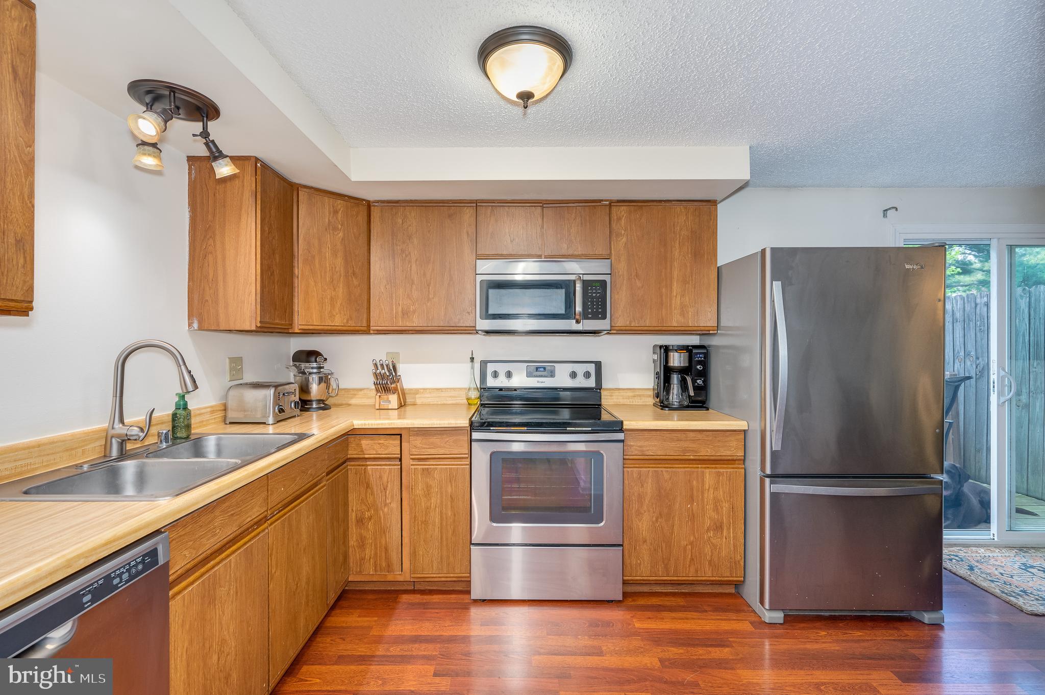 221 LILY COURT